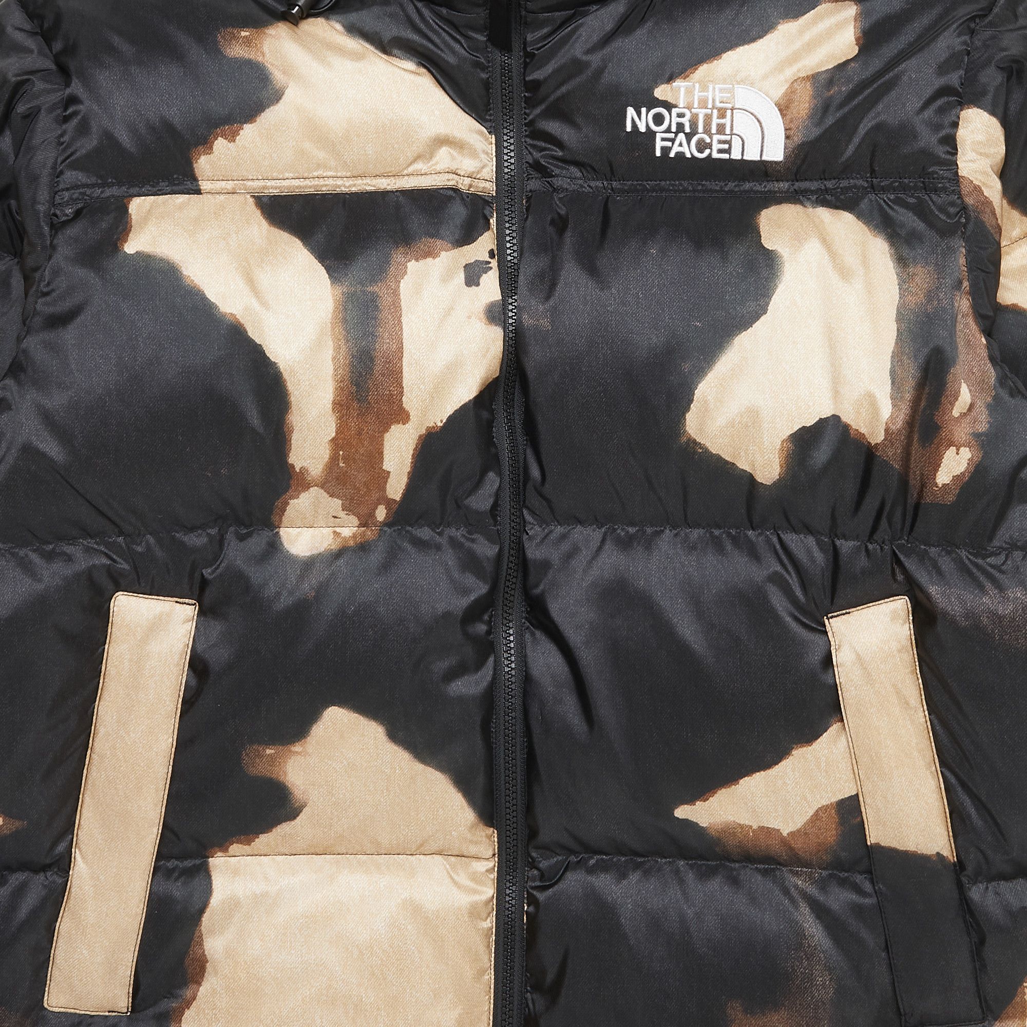 Supreme bamn nuptse online