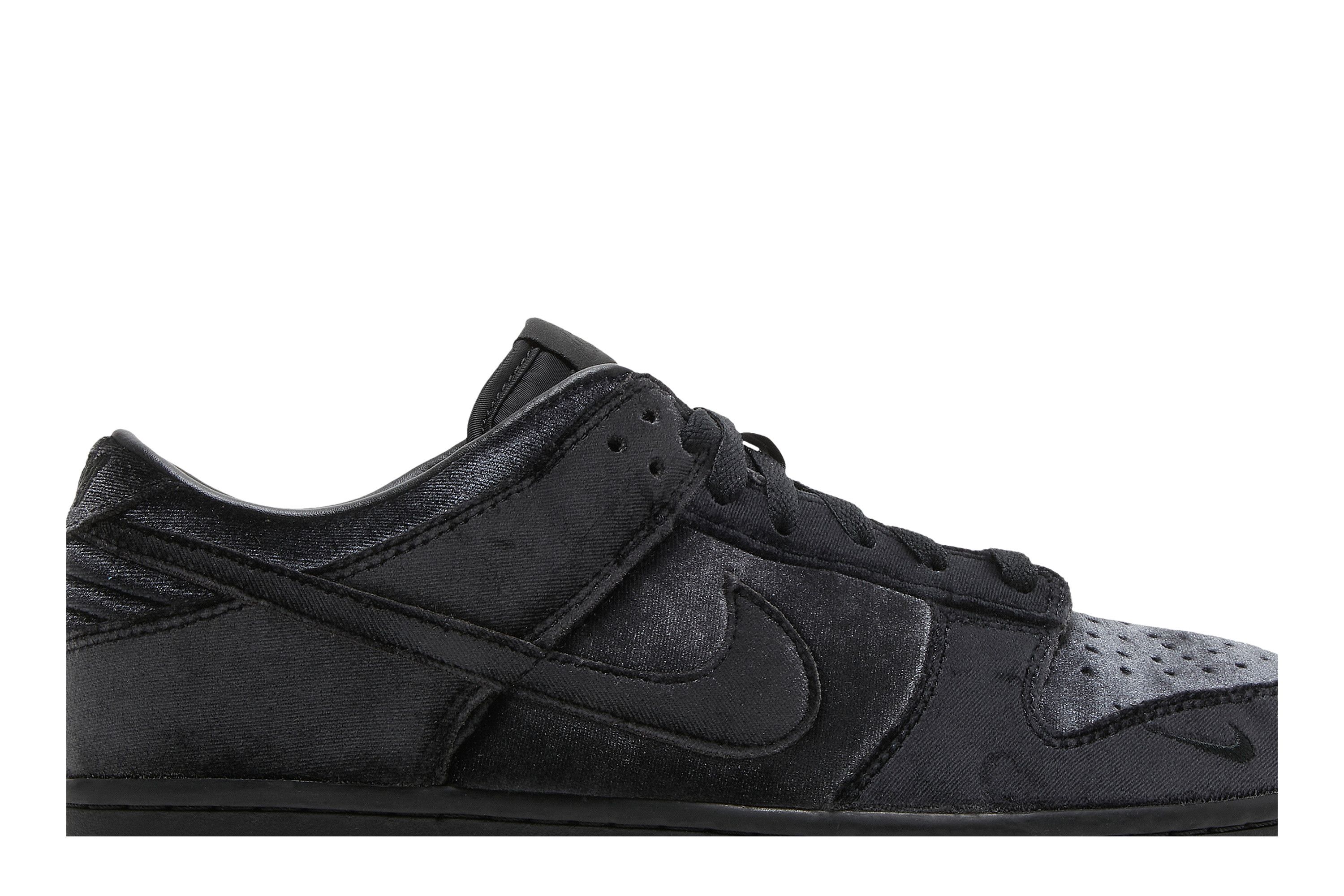 Black velvet nikes shop