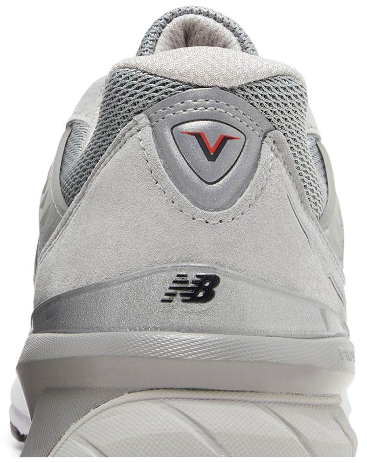 990v5 Made in USA B Wide Castlerock