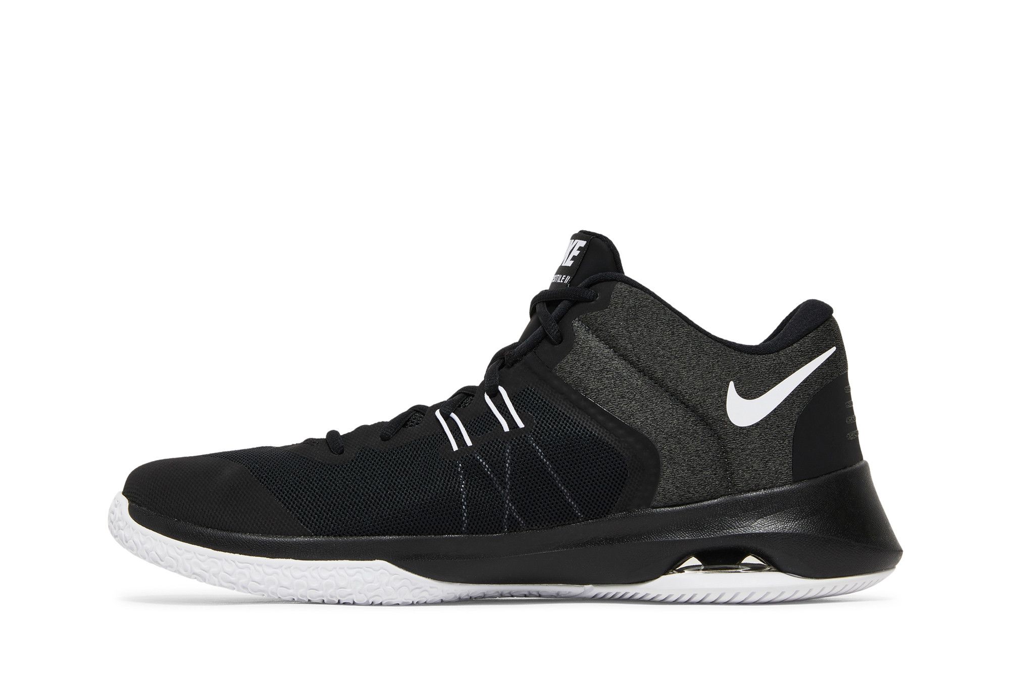 Nike air versitile ii black white on sale