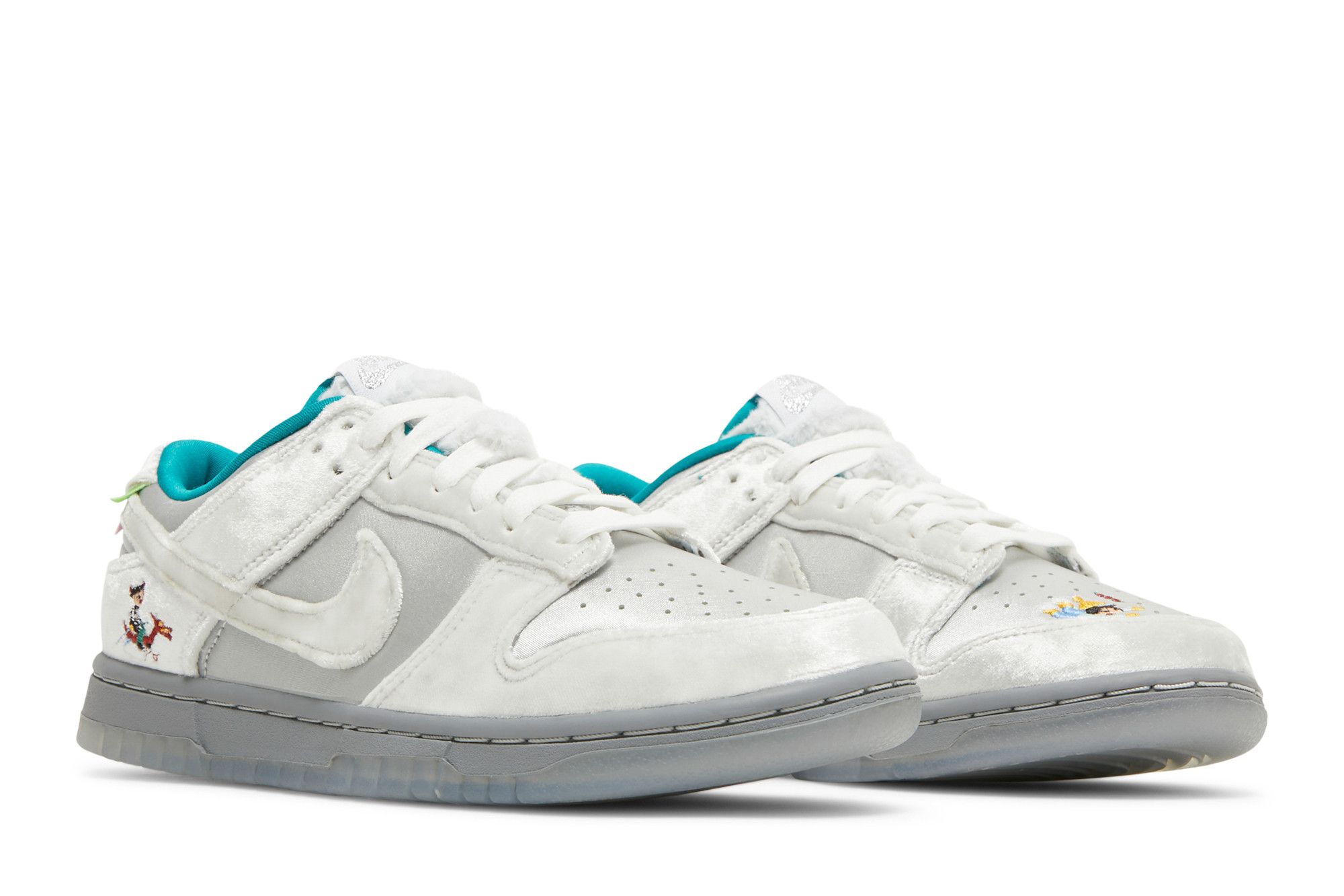 Buy Wmns Dunk Low 'Ice' - DO2326 001 | GOAT