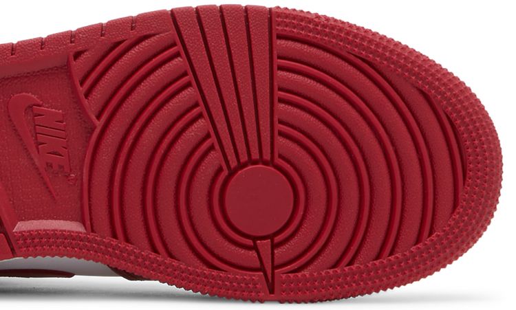 Air Jordan 1 High FlyEase GS Cardinal Red