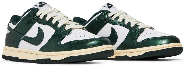 Wmns Dunk Low Vintage Green