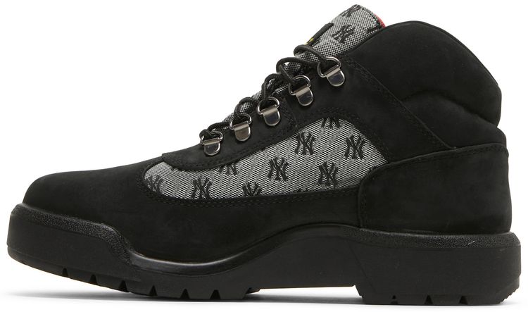Supreme x New York Yankees x Field Boot Black