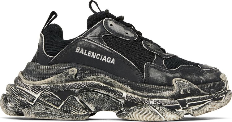 Triple S Sneakers in Black - Balenciaga