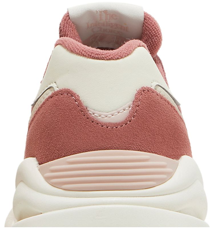 New Balance Wmns 5740 Henna Oyster Pink
