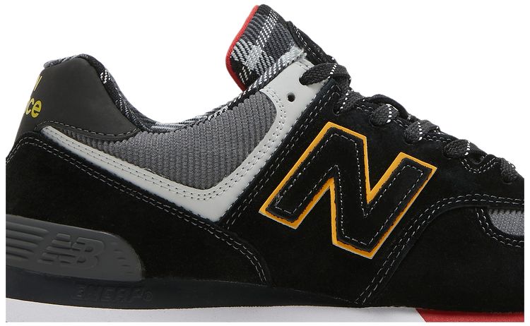 New Balance 574 Black Plaid