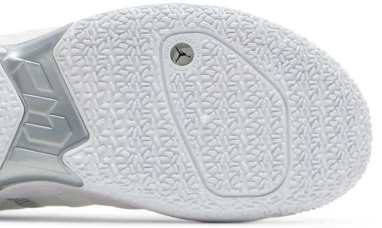 Air Jordan Why Not Zer04 Triple White