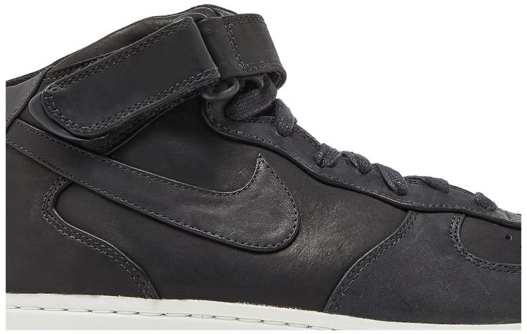 NikeLab Air Force 1 Mid