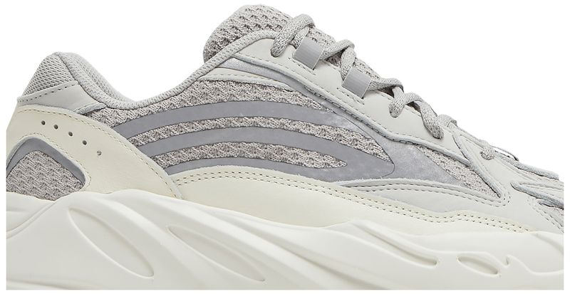 yeezy 700 static goat