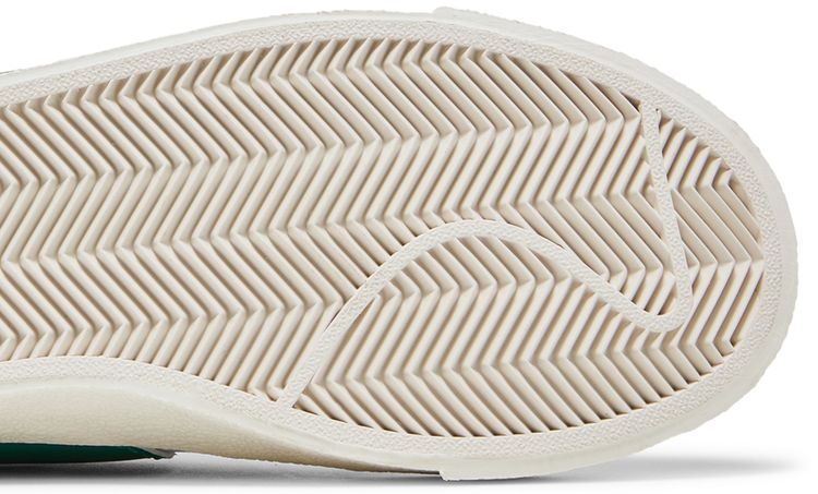 Nike Wmns Blazer Low 77 Jumbo Mismatch