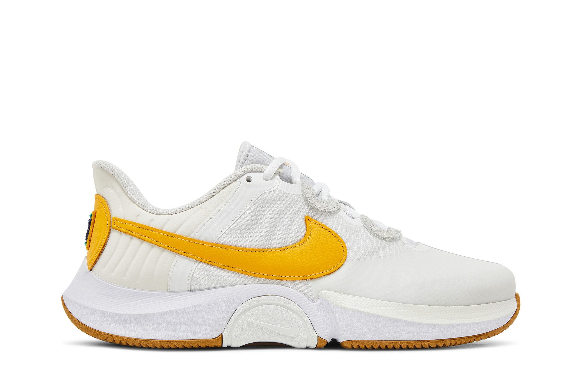 Nike zoom 2024 white and gold