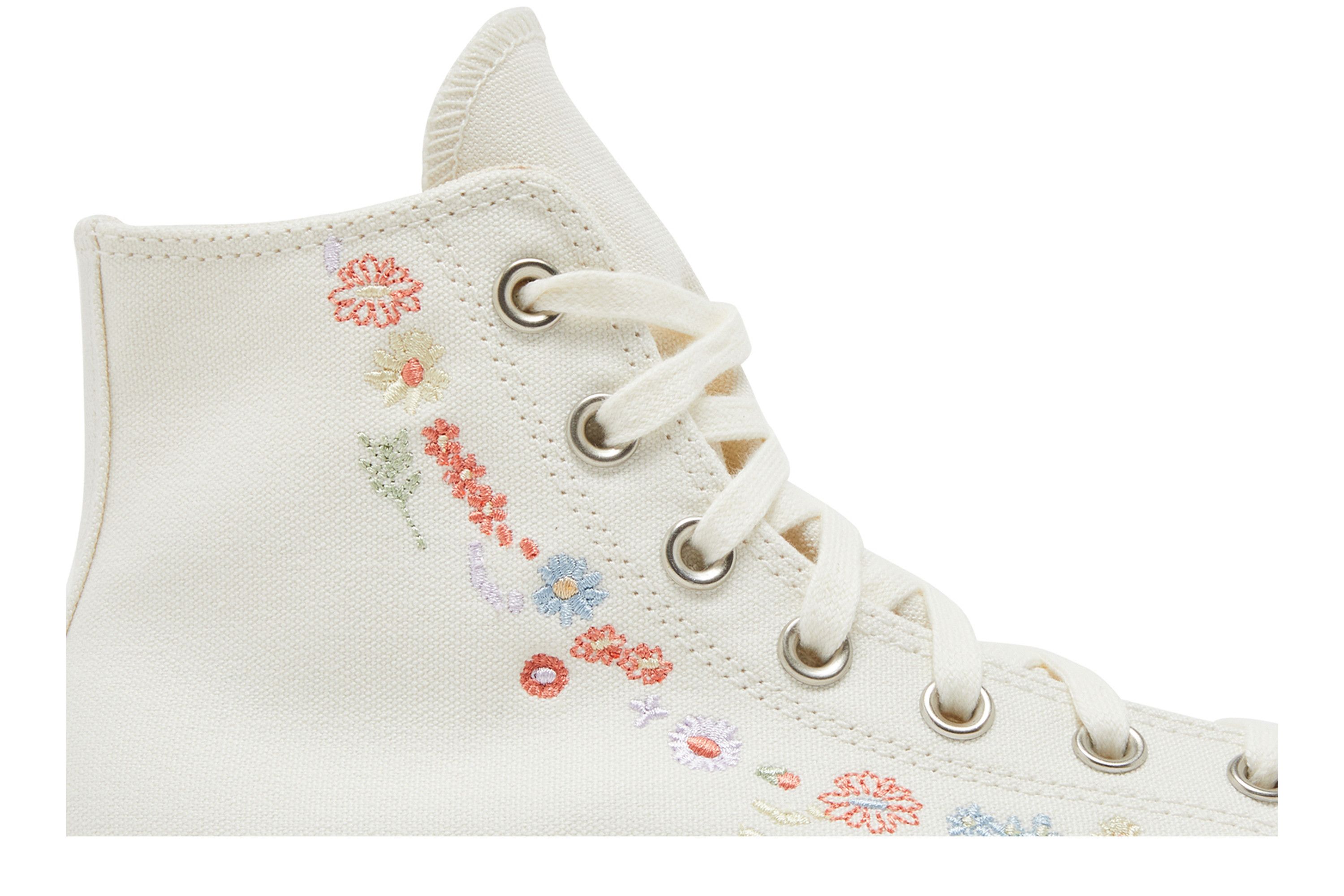 Buy Wmns Chuck Taylor All Star Lift Platform Embroidered Floral Egret A01586C GOAT