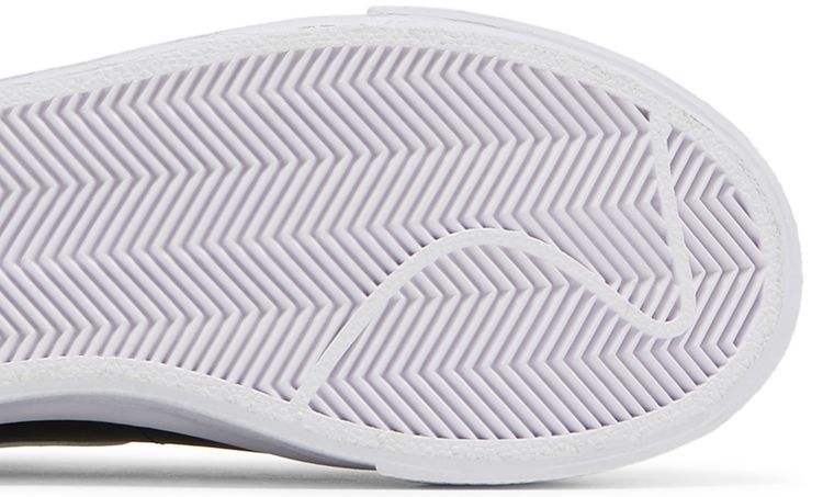 Nike Wmns Blazer Low Platform Black White