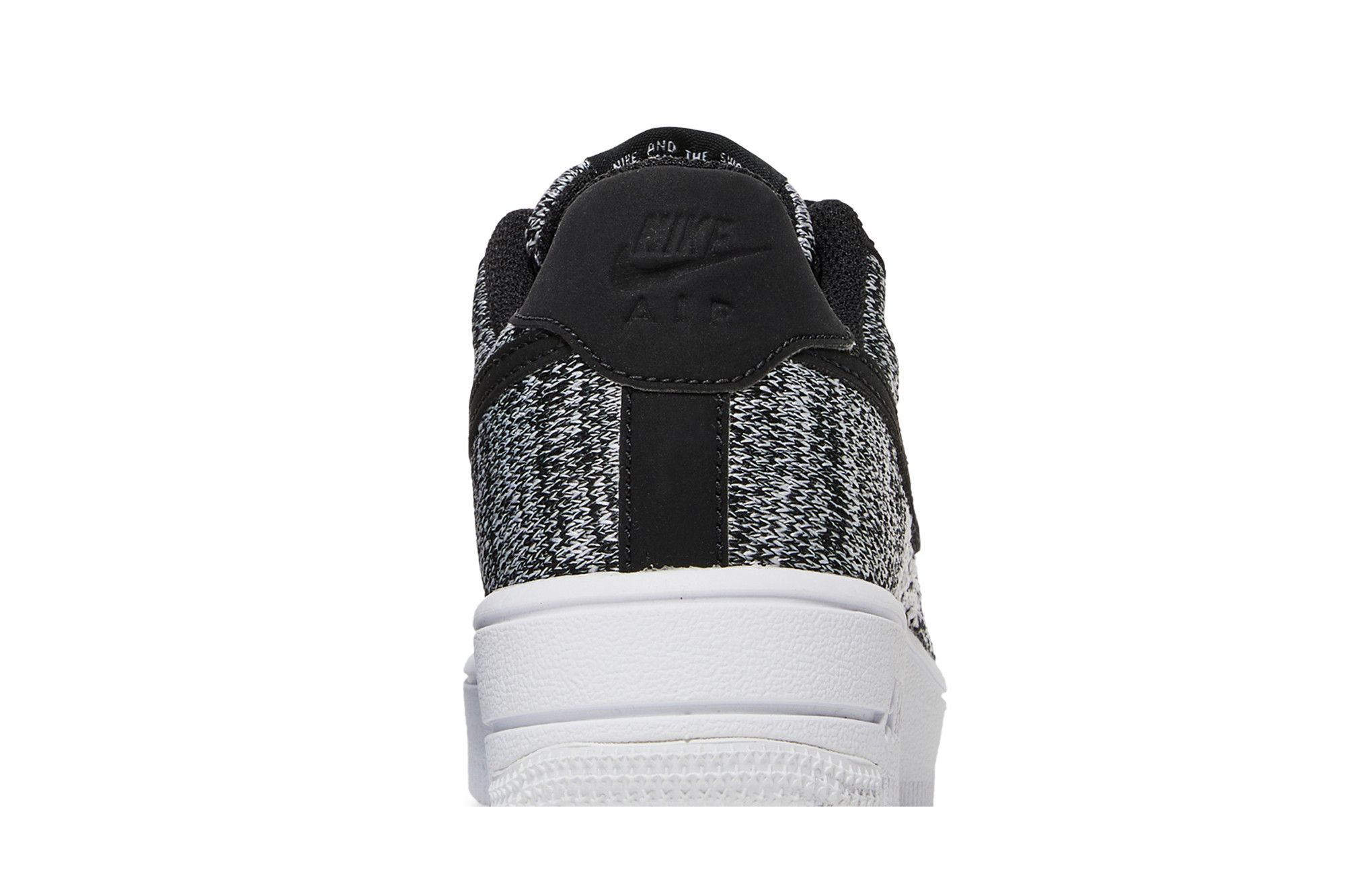 Nike air force 1 flyknit 2.0 oreo outlet