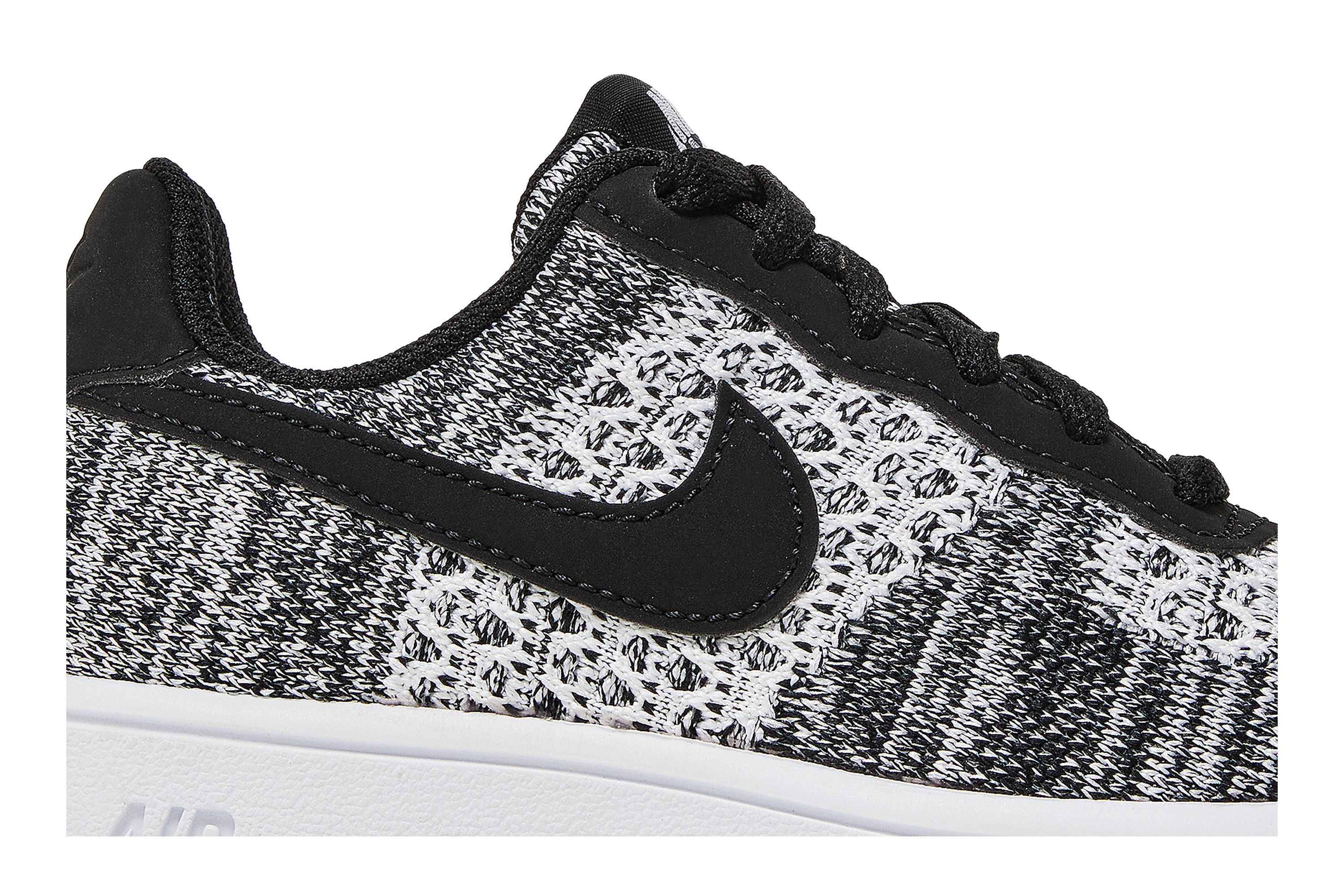 Size 3.0 Air Force 1 Flyknit 2.0 GS Oreo