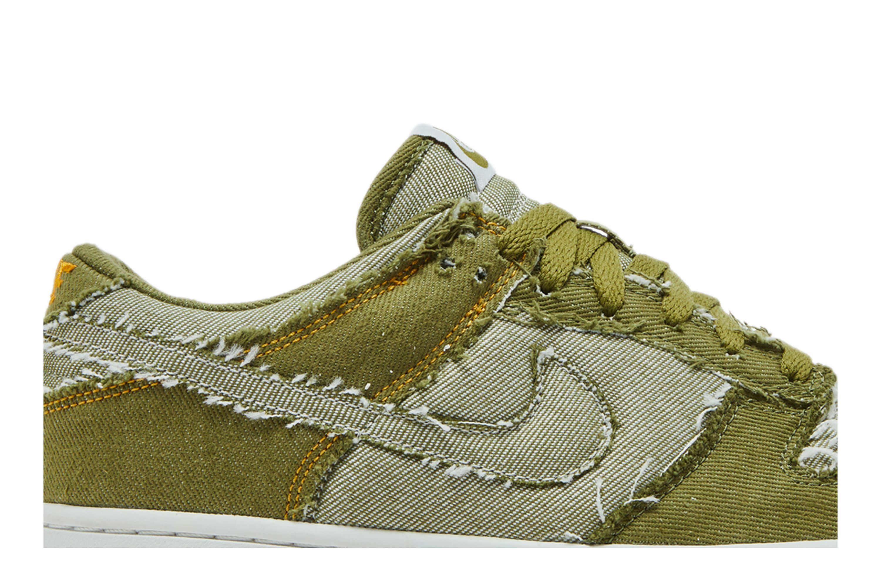 Size 7.0 Dunk Low Cl