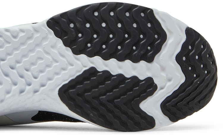 Nike Odyssey React Flyknit 2 Platinum Violet Black