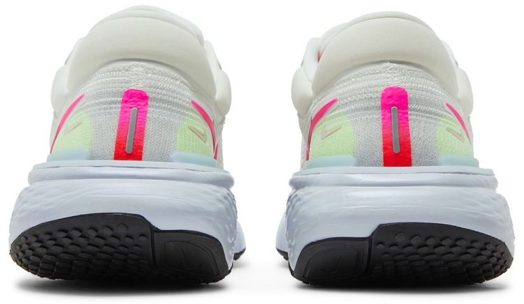Nike ZoomX Invincible Run Flyknit Phantom