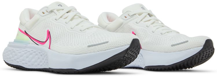 Nike ZoomX Invincible Run Flyknit Phantom