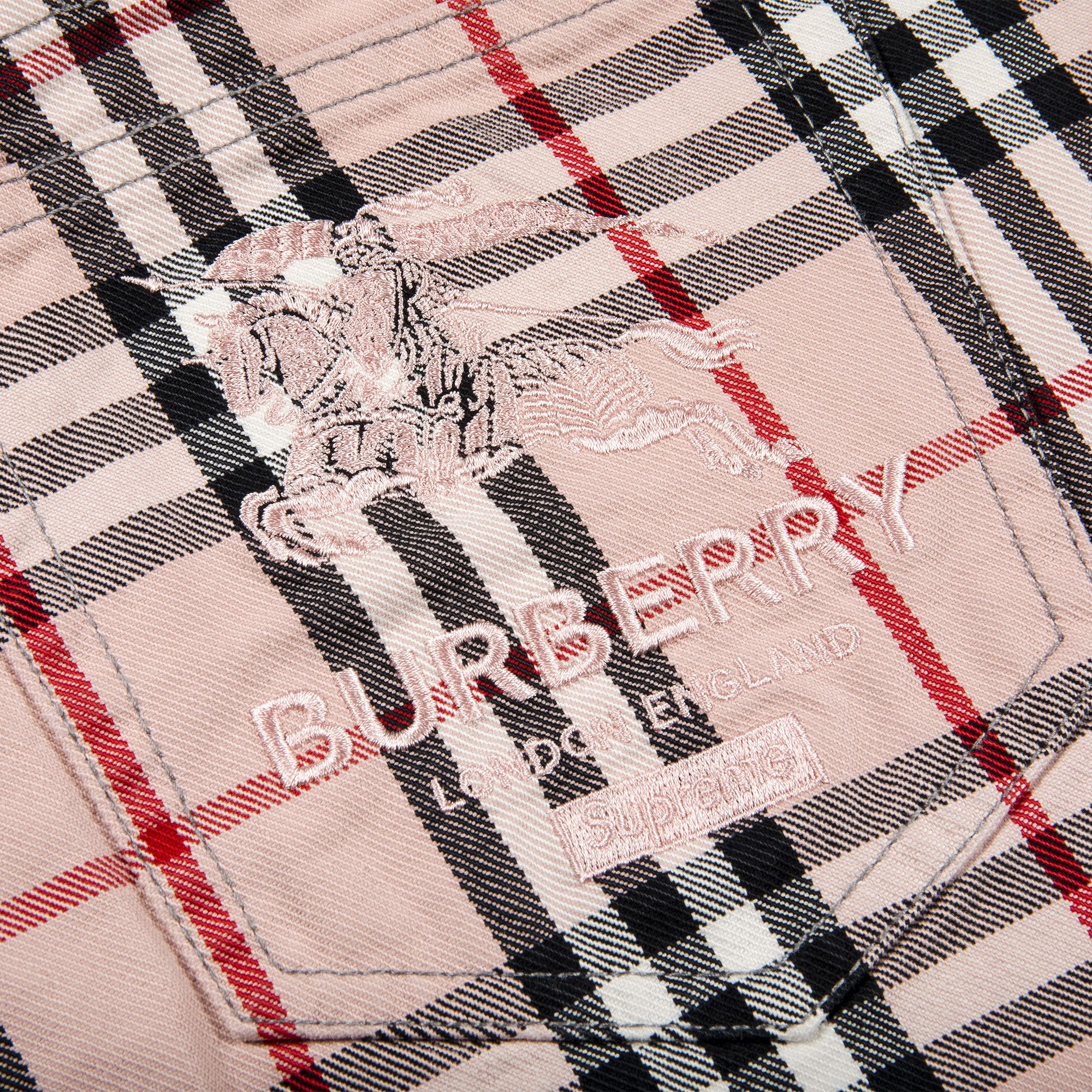 パンツ Supreme Burberry Regular Jean \"Pink\" Supreme Burberry Regular Jean (SS22) - $198