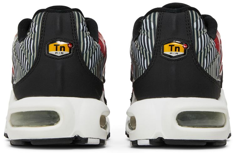Nike Air Max Plus SE Big Logo