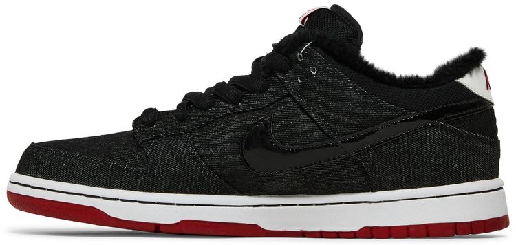 Nike Dunk Low Premium SB Larry Perkins