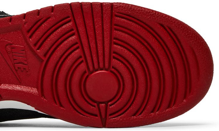 Nike Dunk Low Premium SB Larry Perkins