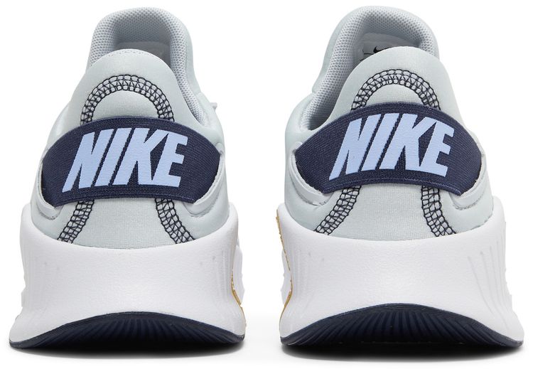 Nike Wmns Free Metcon 4 Pure Platinum Metallic Gold Coin