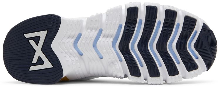 Nike Wmns Free Metcon 4 Pure Platinum Metallic Gold Coin