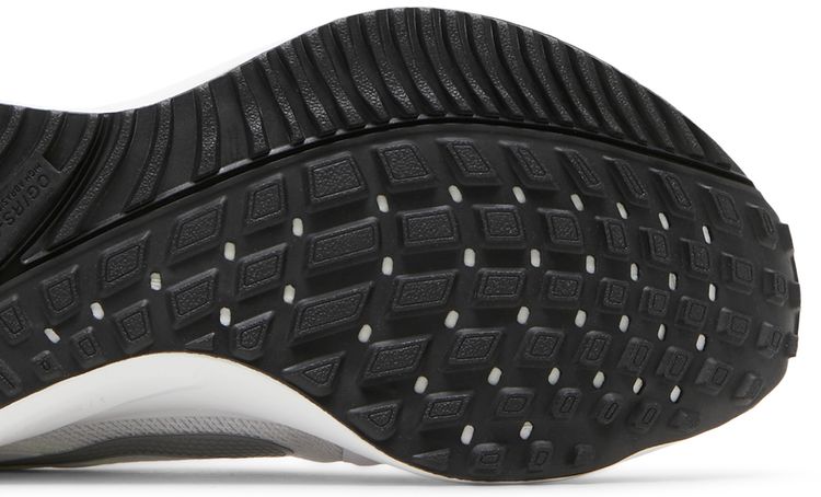 Nike Wmns Air Zoom Vomero 16 White Metallic Silver