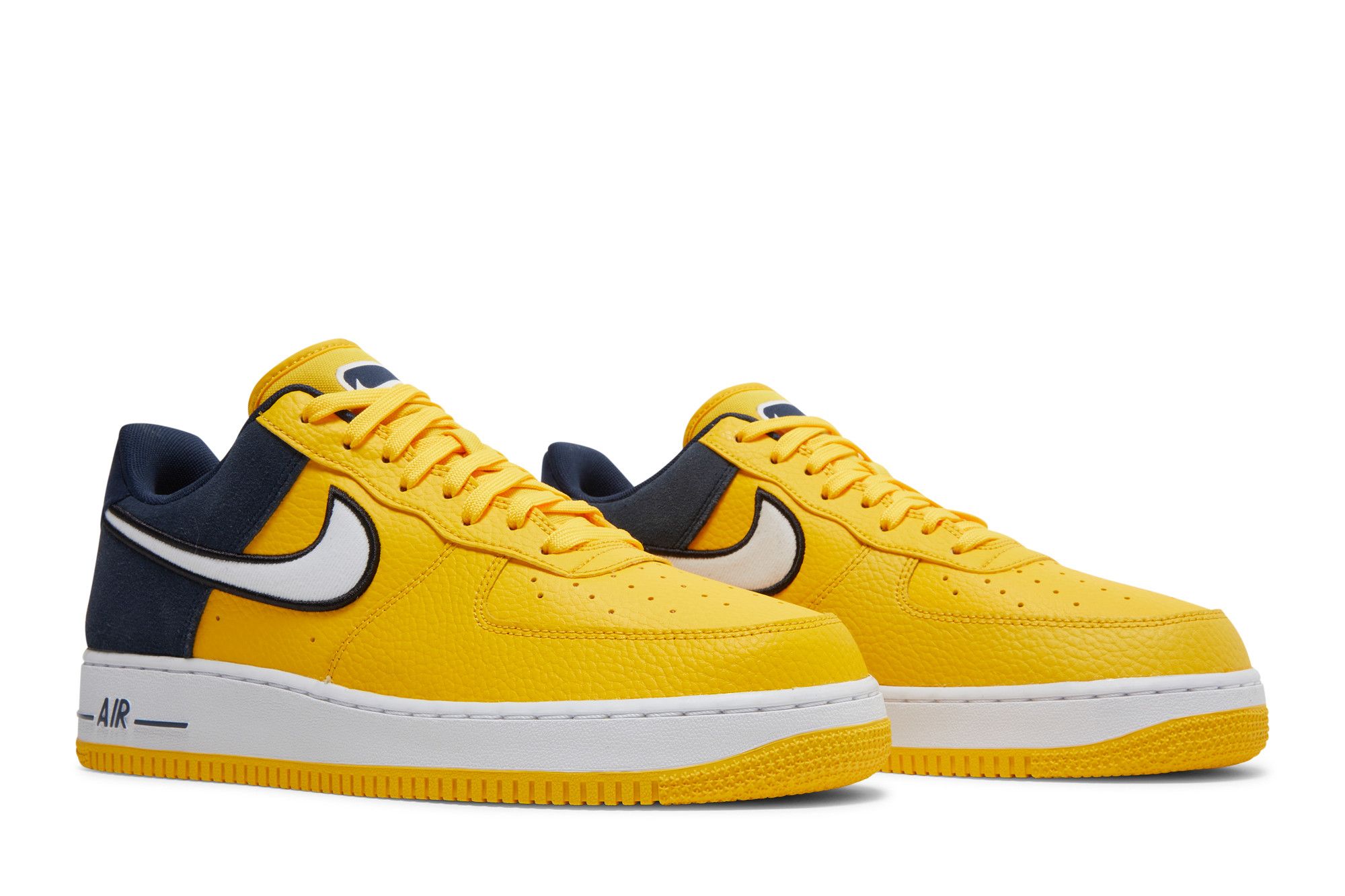 Nike air force 1 low amarillo top