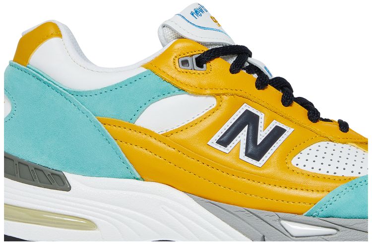 Sneakersnstuff x New Balance 991 Made in England Secret Colorway