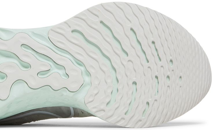 Nike Wmns React Infinity Run Flyknit 2 Platinum Tint