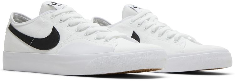 Nike Blazer Court SB White Black