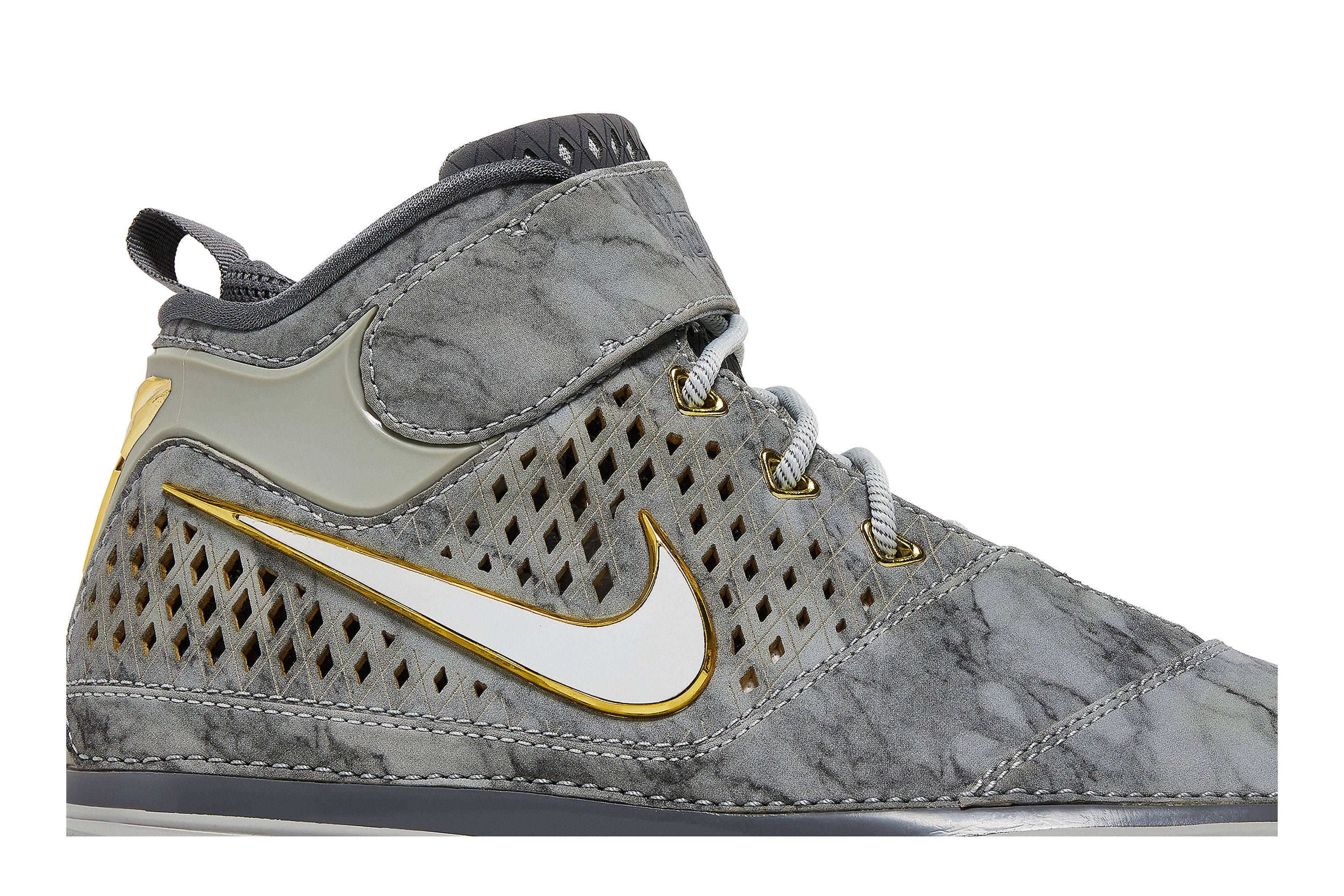 Kobe 2 prelude store