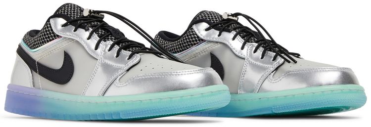 Wmns Air Jordan 1 Low SE Metallic Silver Gradient