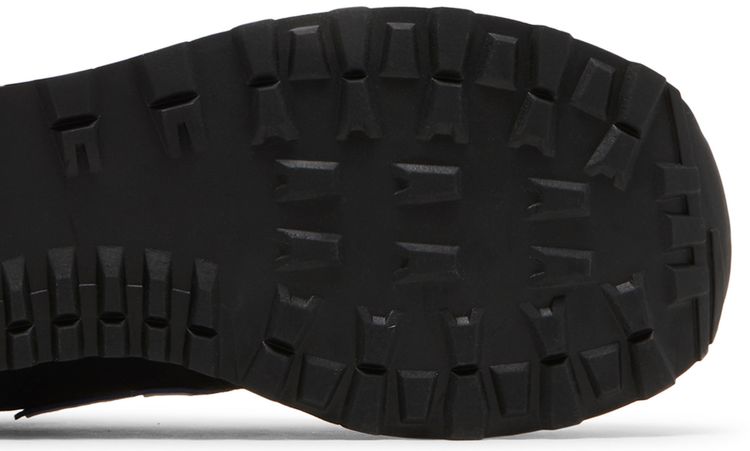 New Balance 574v2 Black Poppy