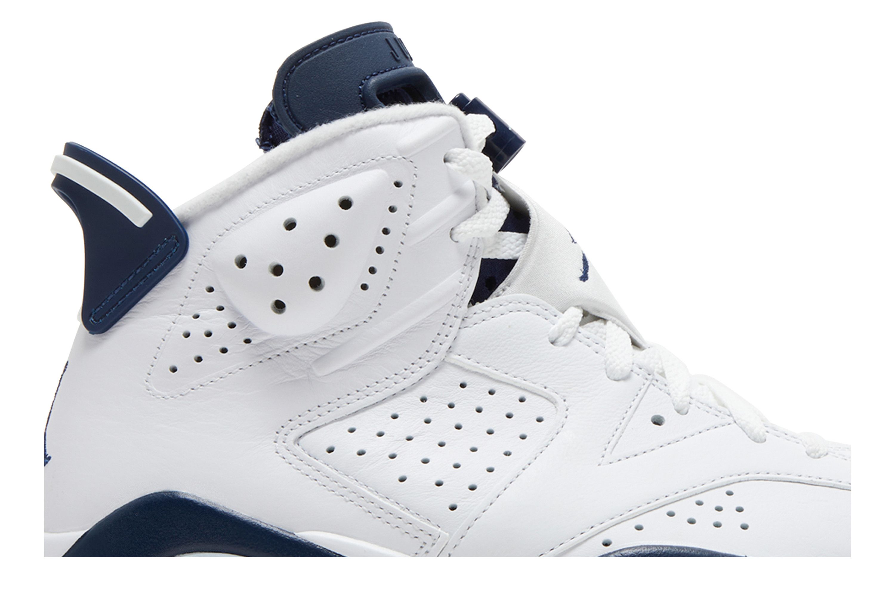 Size 11.5 Air Jordan 6 Retro Midnight Navy 2022