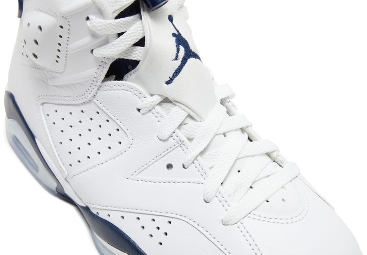 Air Jordan 6 Retro Midnight Navy 2022