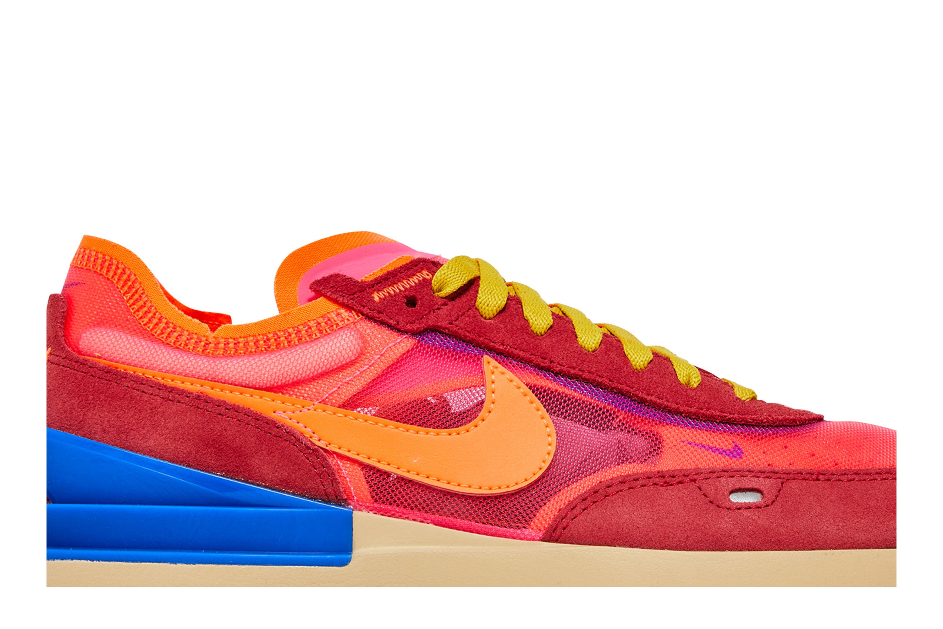 nike waffle hyper pink