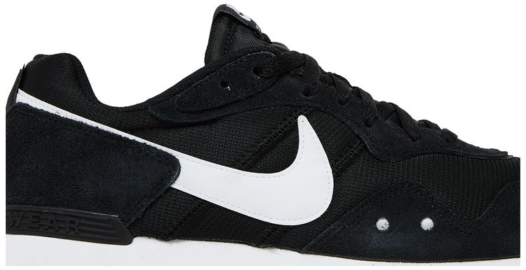 Nike Venture Runner Wide Black White