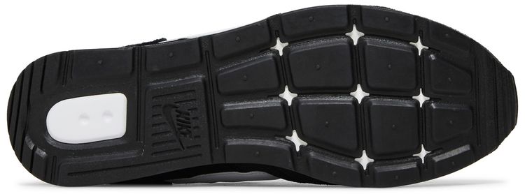 Nike Venture Runner Wide Black White