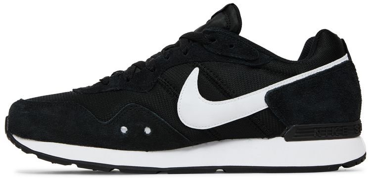 Nike Venture Runner Wide Black White