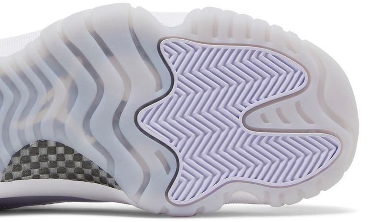 Wmns Air Jordan 11 Retro Low Pure Violet