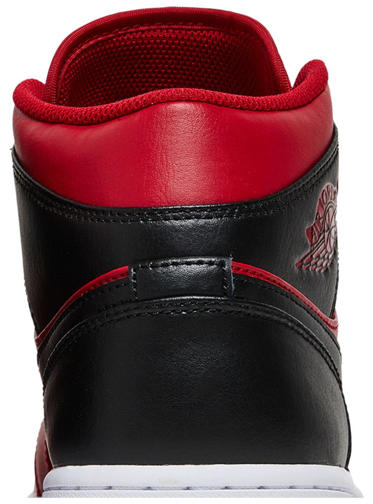 Air Jordan 1 Mid Reverse Bred