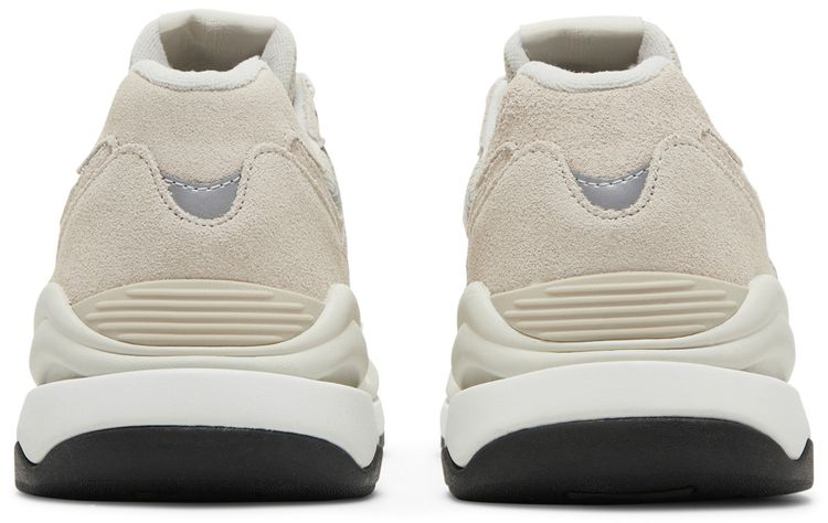 New Balance 5740 Moonbeam