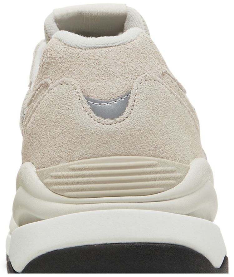 New Balance 5740 Moonbeam