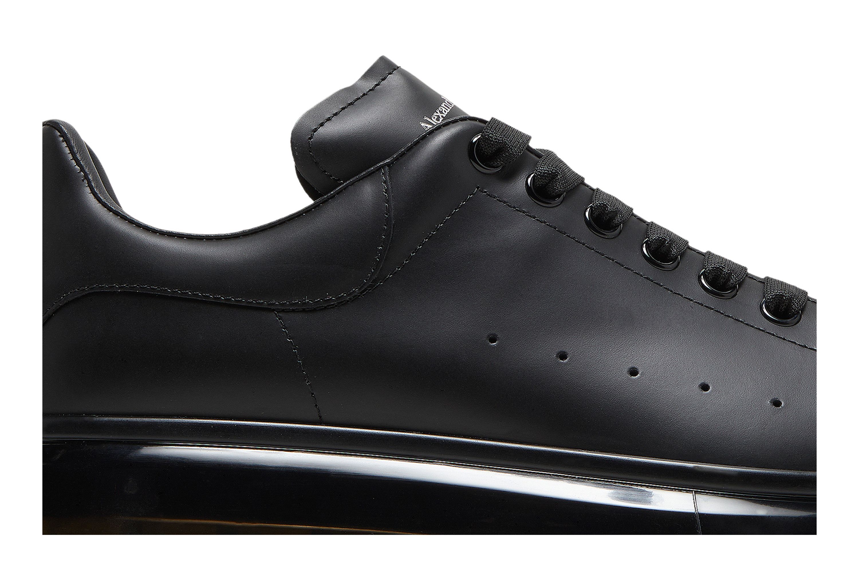 Achetez des Alexander McQueen Oversized Sneaker Clear Sole Black 604232 WHX98 1000 GOAT FR