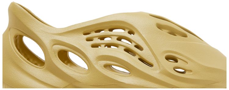 Yeezy Foam Runner Sulfur